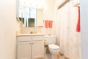 SEA Haven 520 [2/2.5] Free Activities! & Oceanfront Wifi Pool