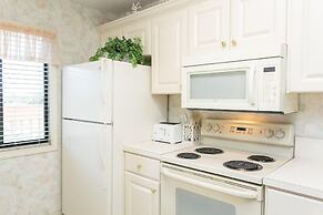 SEA Haven 520 [2/2.5] Free Activities! & Oceanfront Wifi Pool