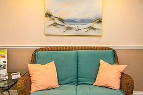SEA Haven 520 [2/2.5] Free Activities! & Oceanfront Wifi Pool
