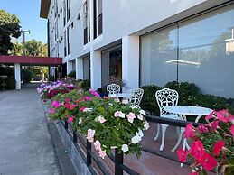 U Home Hotel