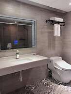 Champs Elysees Hotel