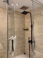 Champs Elysees Hotel