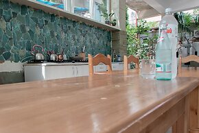 Guest House Kolibri Beach