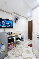 Huyen House