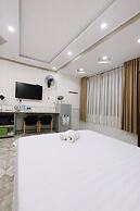 Huyen House