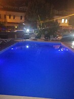 Moonlight Apart Hotel