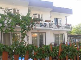 Moonlight Apart Hotel