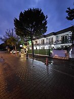 Moonlight Apart Hotel