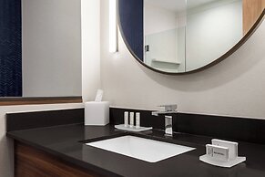 Fairfield Inn & Suites by Marriott Milwaukee West