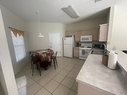 Esprit Oasis - Three Bedroom Home