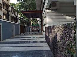 Mumbai House Luxury Apartment