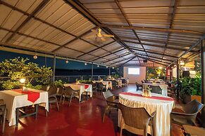 Coorg Jungle Camp Backwater Resort