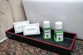 La Vaiencia Beach Resort