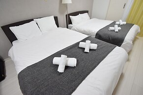 Clio Court Namba East