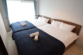 Clio Court Namba East