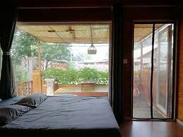 B&B  under  GreatWall