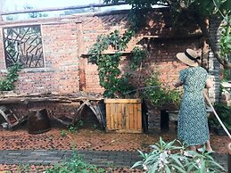 B&B  under  GreatWall