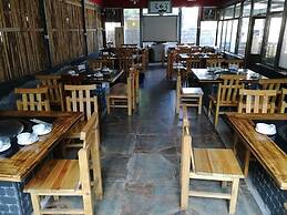 B&B  under  GreatWall