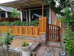 B&B  under  GreatWall