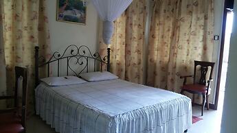 Lillian Towers Hotel