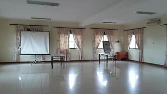 Lillian Towers Hotel