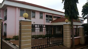 Lillian Towers Hotel