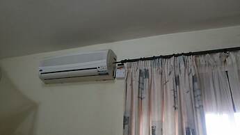 Lillian Towers Hotel