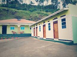 Sipi Travellers Lodge