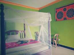 Sipi Travellers Lodge