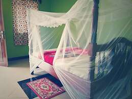 Sipi Travellers Lodge