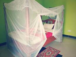 Sipi Travellers Lodge