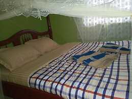 Sipi Travellers Lodge