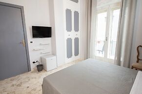 Rudiae Boutique