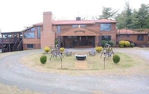 Bent Mountain Lodge