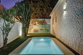 Villas By Seric,15' walking to the beach