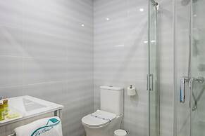 Villas By Seric,15' walking to the beach