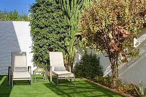 Villas By Seric,15' walking to the beach