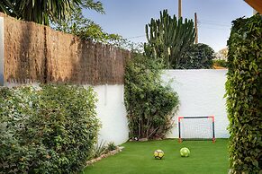 Villas By Seric,15' walking to the beach