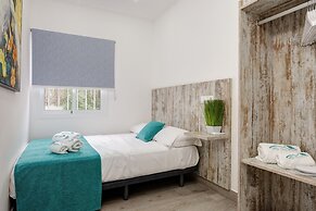 Villas By Seric,15' walking to the beach