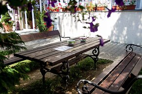 F Apartmani Kragujevac - Luxuary Business Suites