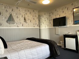 Lakefront Lodge Taupo