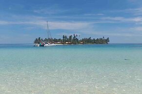 San Blas Paradise Private Cabins on Shipwreck Island - meals included