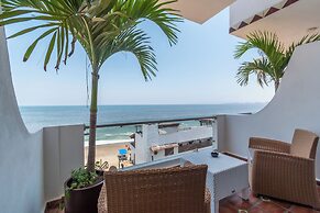 The Paramar Beachfront Boutique Hotel - Downtown Malecon
