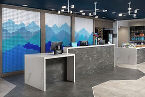 Tru by Hilton Denver Airport Tower Road