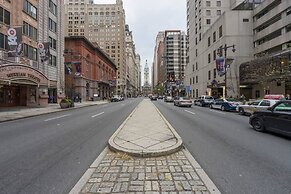 City Center!!! - Gorgeous Apartment With Deck