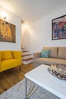 City Center!!! - Gorgeous Apartment With Deck