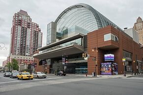 City Center!!! - Gorgeous Apartment With Deck