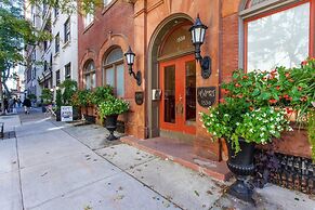 Rittenhouse GEM - Elevator, Gym, Location