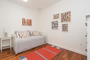 Luxurious Million-dollar Condo w/ Perfect Location