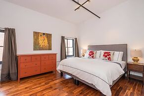 Luxurious Million-dollar Condo w/ Perfect Location